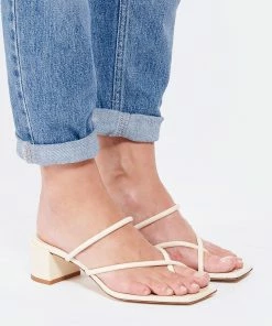 Aeyde Sandales à Talons Issa Cuir Crème -Golden Goose-boutique aeyde look20220524 277