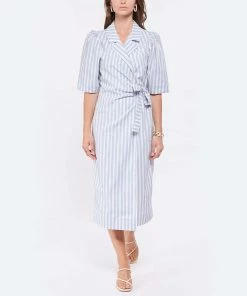 Aeyde Sandales à Talons Issa Cuir Crème -Golden Goose-boutique aeyde look20220524 439 2