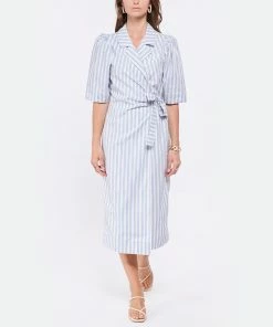 Aeyde Sandales à Talons Issa Cuir Crème -Golden Goose-boutique aeyde look20220524 439