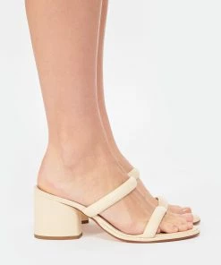 Aeyde Sandales à Talons Barbara Cuir Crème -Golden Goose-boutique aeyde look20230110 127