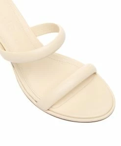 Aeyde Sandales à Talons Barbara Cuir Crème -Golden Goose-boutique aeyde51443 pck20230109 4 scaled