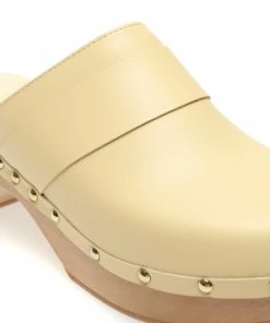 Aeyde Sabots Bibi Cuir Jaune -Golden Goose-boutique aeyde51449 pck20230109 4 scaled