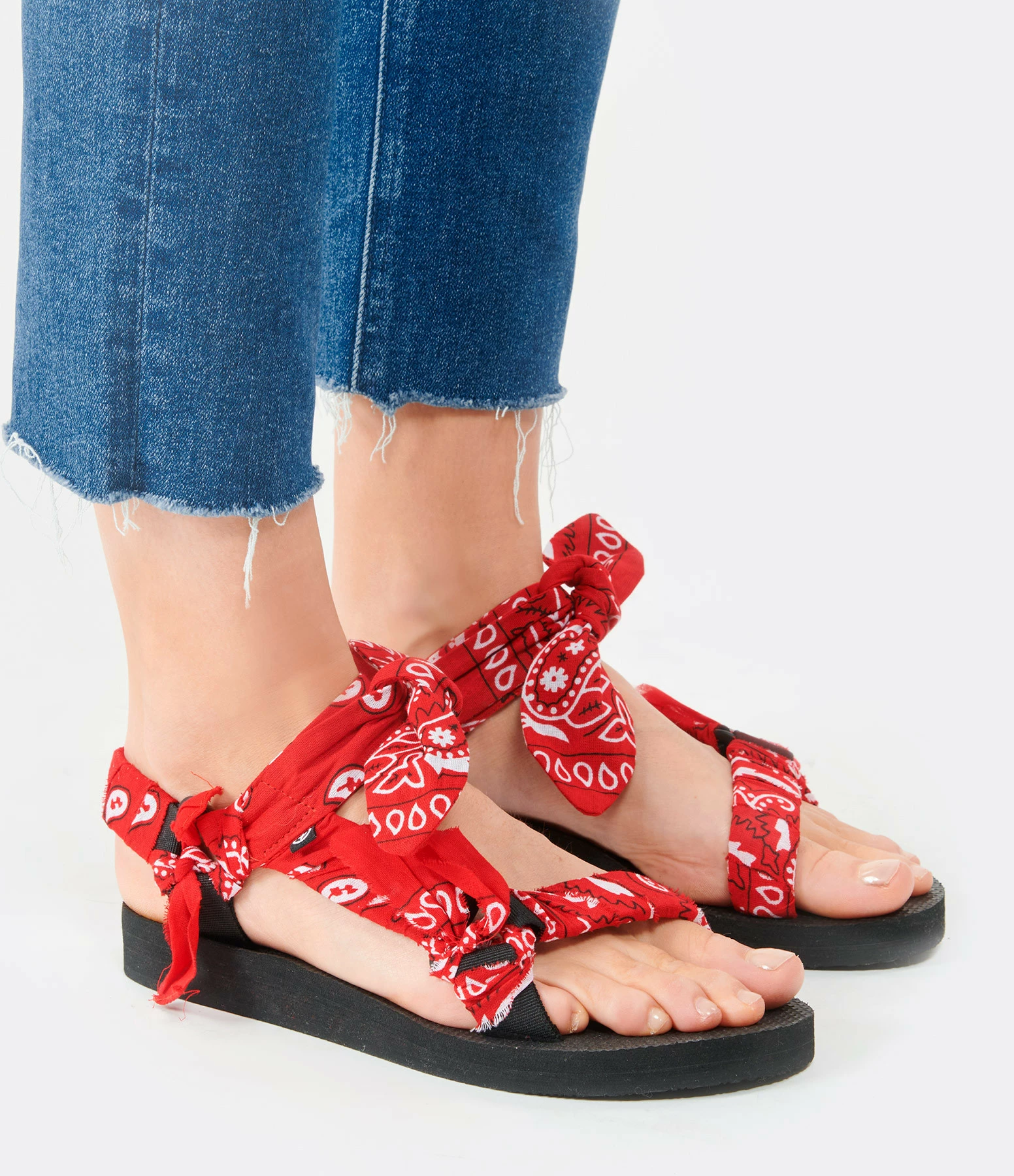 ARIZONA LOVE Sandales Trekky Nœud Bandana Rouge 7 ARIZONA LOVE Sandales Trekky Nœud Bandana Rouge – Image 5
