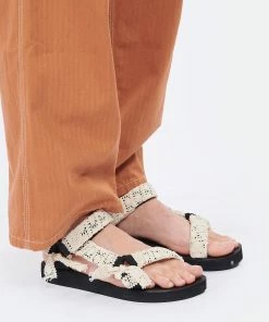 ARIZONA LOVE Sandales Trekky Dentelle Écru, Exclusivité Lulli -Golden Goose-boutique arizo look20220201 152