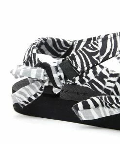 ARIZONA LOVE Sandales Trekky Imprimé Zèbre 13 ARIZONA LOVE Sandales Trekky Imprimé Zèbre -Golden Goose-boutique arizo31206 pck20210129 4