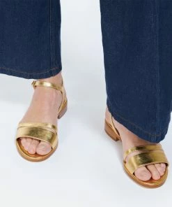 Atelier Content Sandales Wilder Cuir Doré 12 Atelier Content Sandales Wilder Cuir Doré -Golden Goose-boutique ateli look20230131 71
