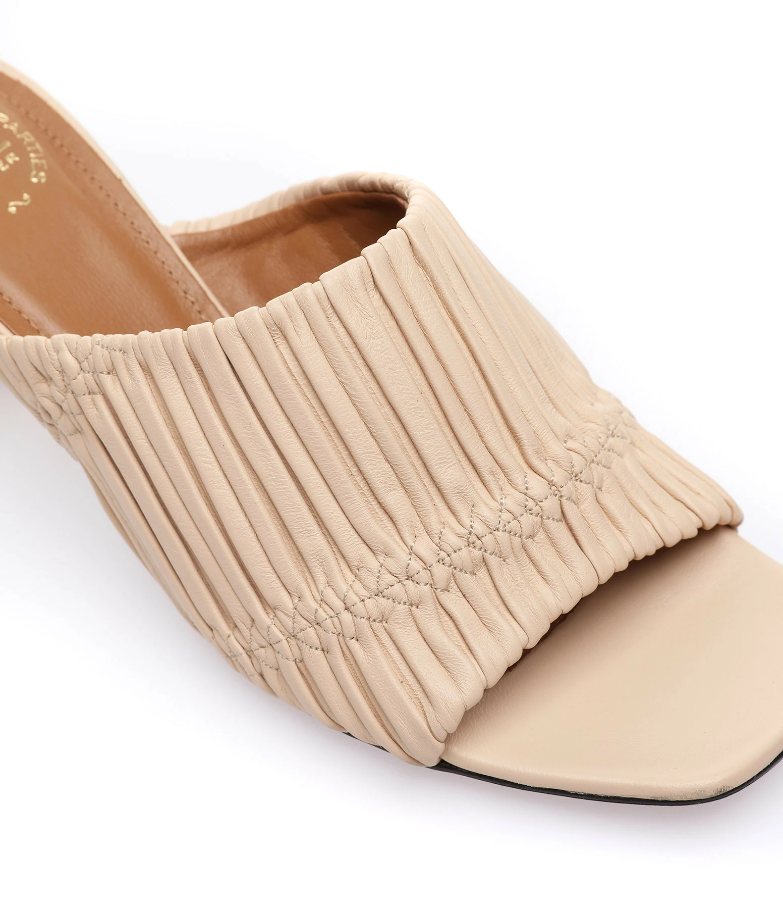 ATP Atelier Mules Caserta Cuir Plissé Beige 6 ATP Atelier Mules Caserta Cuir Plissé Beige – Image 4