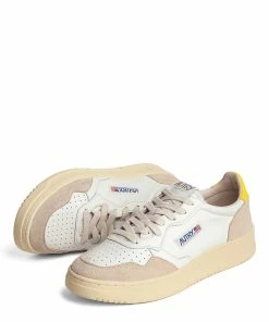 AUTRY Baskets 01 Low Cuir Suédé Blanc Jaune 10 AUTRY Baskets 01 Low Cuir Suédé Blanc Jaune -Golden Goose-boutique aul ls54 5
