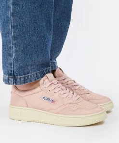 AUTRY Baskets 01 Low Cuir Chèvre Pêche -Golden Goose-boutique autry look20211230 535