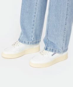 AUTRY Baskets 01 Low Cuir Blanc Turquoise -Golden Goose-boutique autry look20221205 312