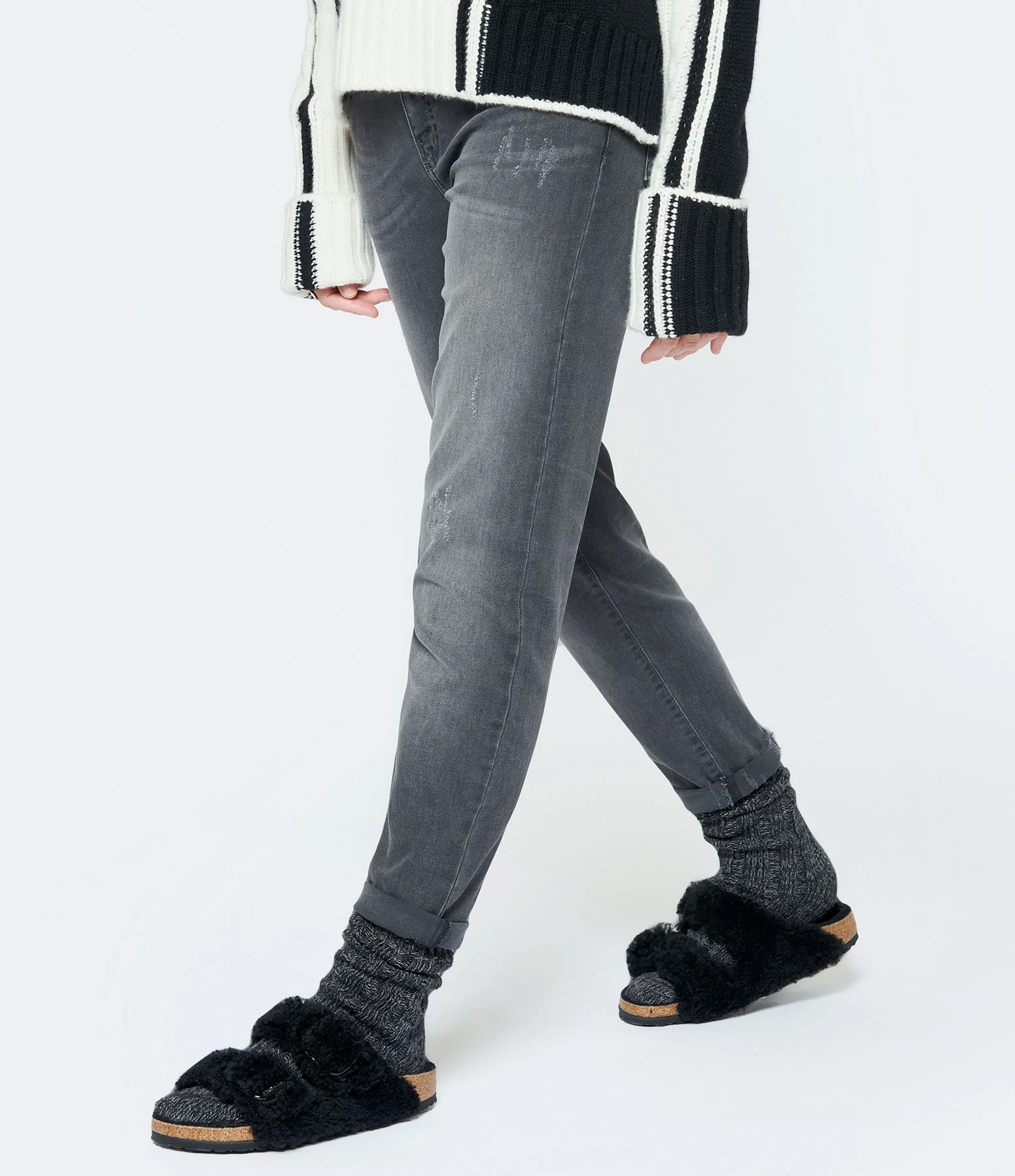 Birkenstock Mules Arizona Fourrure Teddy Noir, Modèle Étroit 7 Birkenstock Mules Arizona Fourrure Teddy Noir, Modèle Étroit – Image 5