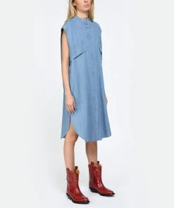 Ganni Bottines Santiag Cuir Cerise 11 Ganni Bottines Santiag Cuir Cerise -Golden Goose-boutique ganni look20230214 80
