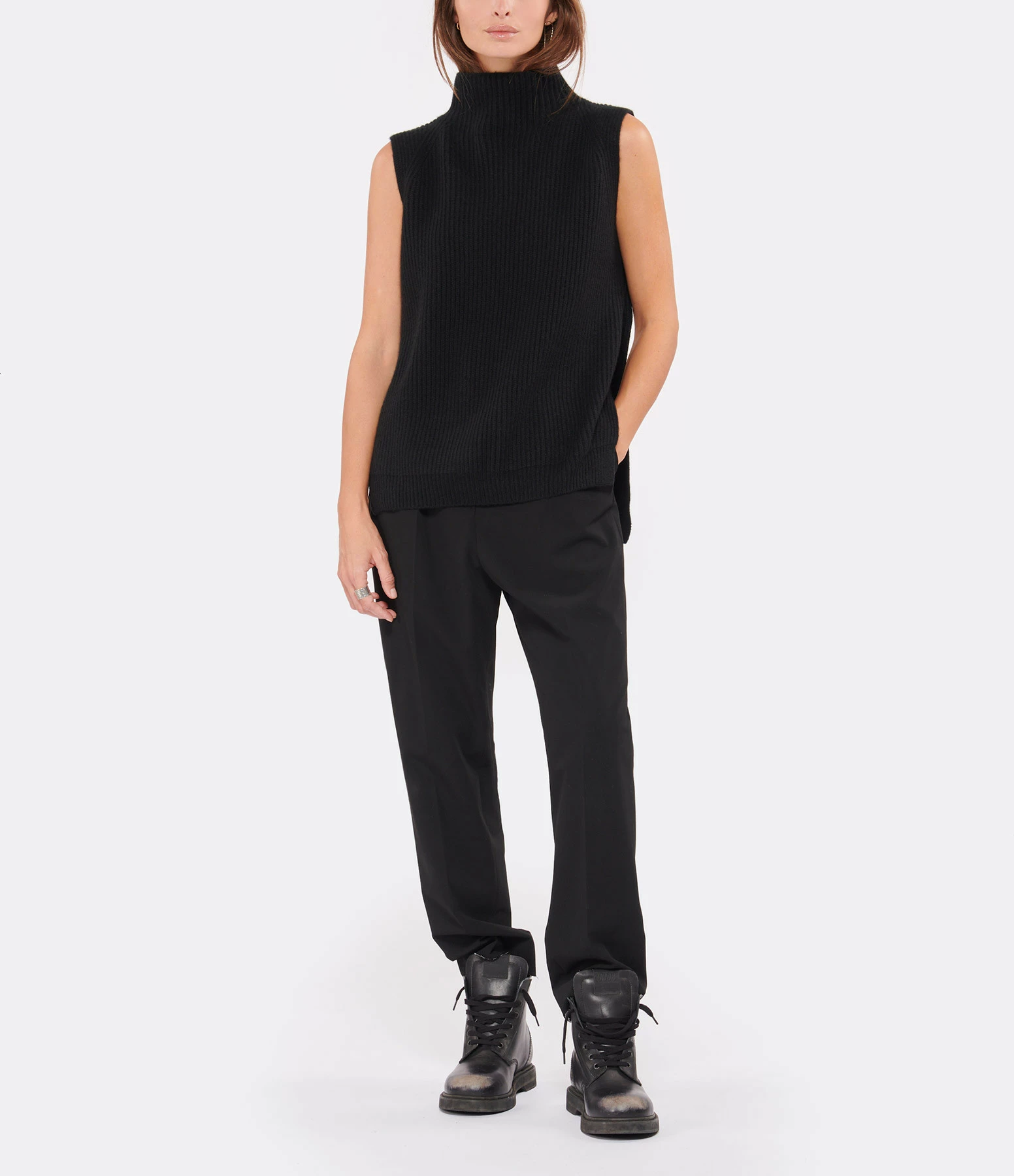 Golden Goose Bottines Ele Cuir Noir 11 Golden Goose Bottines Ele Cuir Noir – Image 9