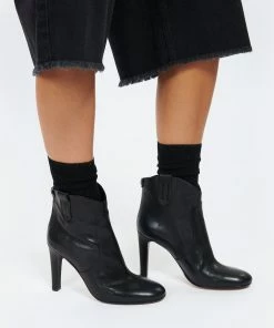 Golden Goose Bottines à Talons Kelsey Cuir Noir 18 Golden Goose Bottines à Talons Kelsey Cuir Noir -Golden Goose-boutique golde look20220913 23 scaled