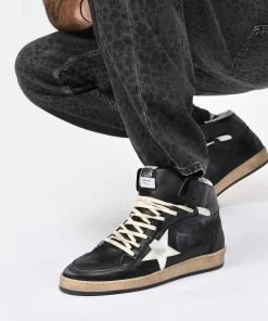 Golden Goose Baskets Homme Sky Star Cuir Noir Blanc 12 Golden Goose Baskets Homme Sky Star Cuir Noir Blanc -Golden Goose-boutique golde look20230116 249