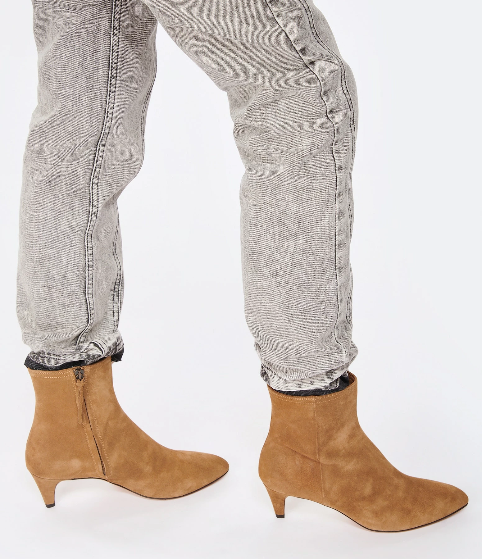 Isabel Marant Bottines Deone Cuir Taupe 7 Isabel Marant Bottines Deone Cuir Taupe – Image 5