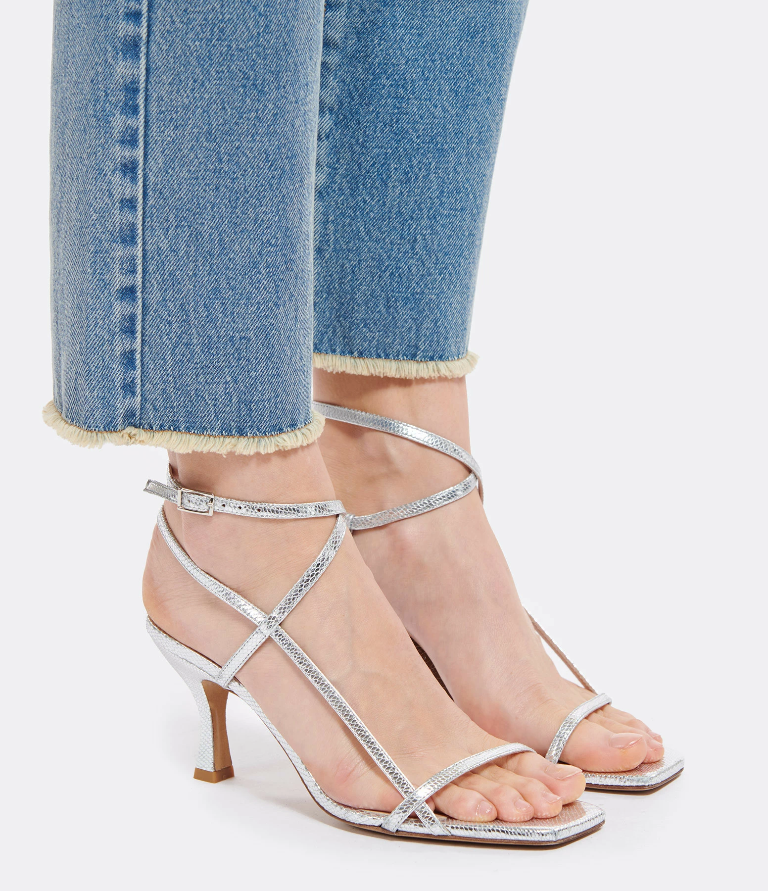 JEANNE VOULAND Sandales Sublim Double Cuir Texturé Argenté 9 JEANNE VOULAND Sandales Sublim Double Cuir Texturé Argenté – Image 7