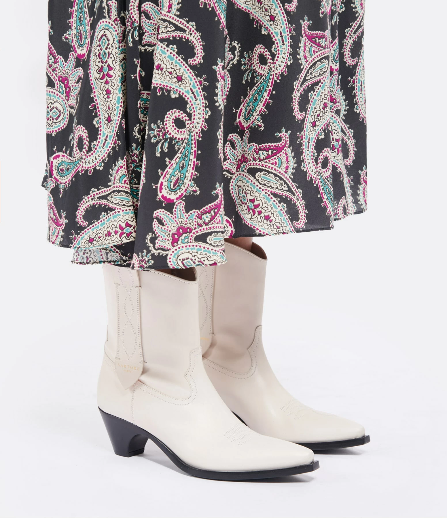 Bottines Justine Cuir Écru, Collaboration Made In Tomboy X Sartore 8 Bottines Justine Cuir Écru, Collaboration Made In Tomboy X Sartore – Image 6