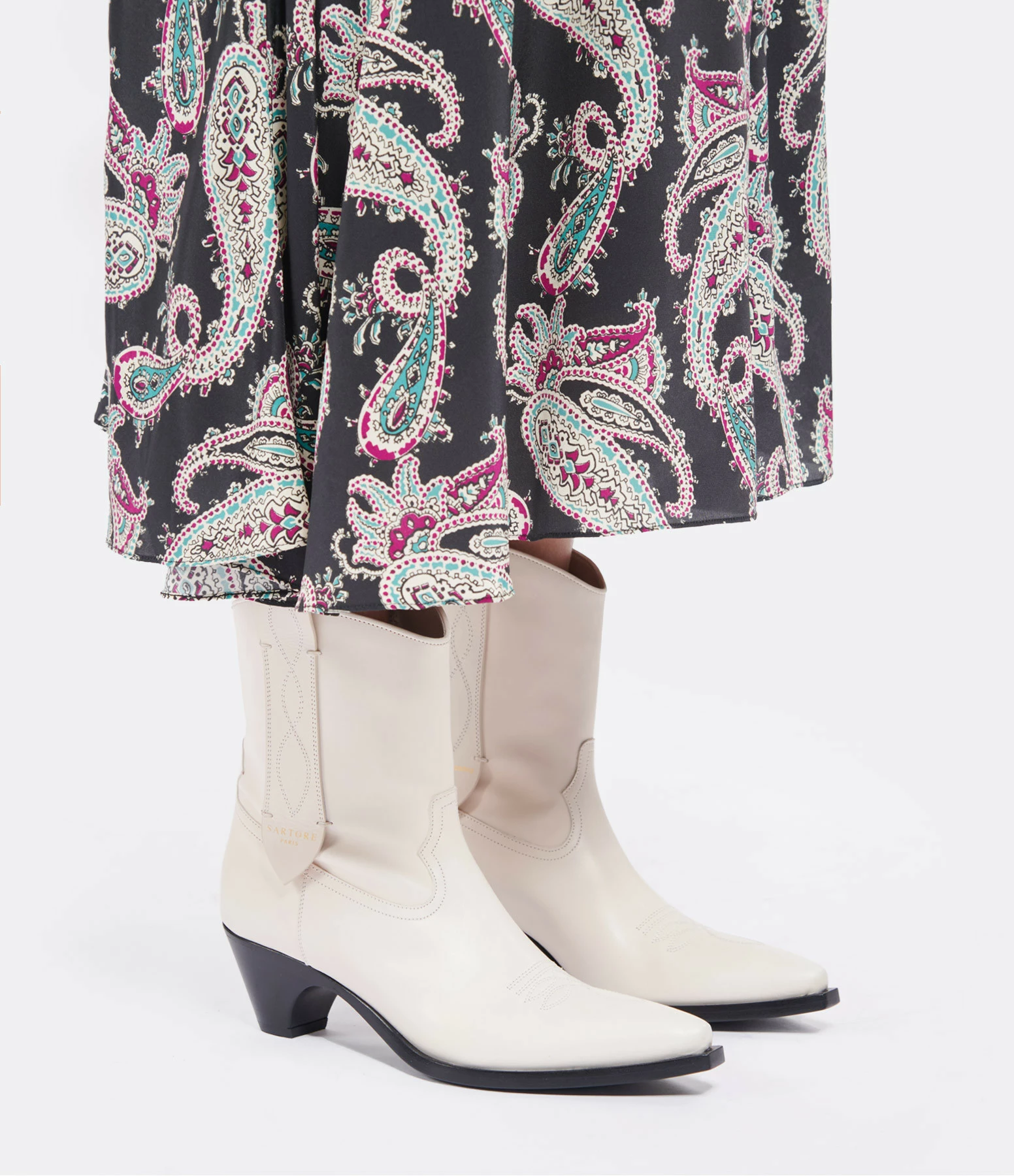 Bottines Justine Cuir Écru, Collaboration Made In Tomboy X Sartore 8 Bottines Justine Cuir Écru, Collaboration Made In Tomboy X Sartore – Image 6