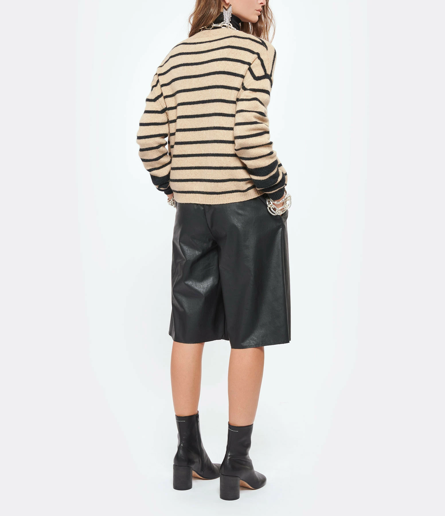 MM6 Maison Margiela Bottines Cuir Noir, Collection Studio 9 MM6 Maison Margiela Bottines Cuir Noir, Collection Studio – Image 7