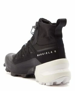 MM6 Maison Margiela Baskets Cross High Cuir Noir, Collaboration MM6 X Salomon -Golden Goose-boutique mm6s647630 pck20221024 3