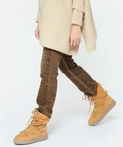 Moon Boot Ltrack Suédé Biscuit -Golden Goose-boutique moonb look20221004 83