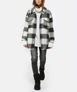 Ugg Bottines Classic Short II Noir -Golden Goose-boutique ugg10 look20201118 408