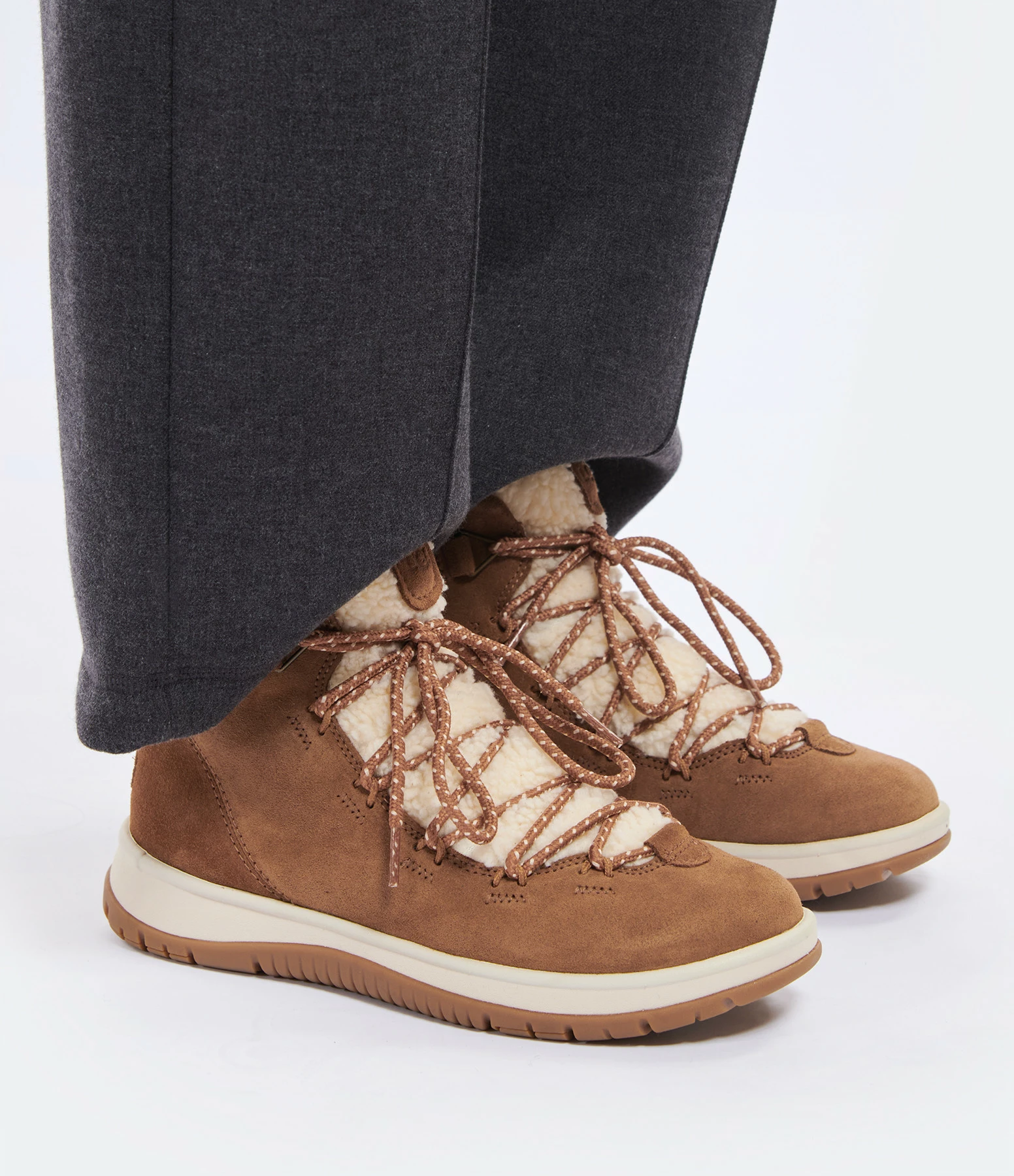 Ugg Bottines Lakesider Heritage Cuir Suédé Chestnut 7 Ugg Bottines Lakesider Heritage Cuir Suédé Chestnut – Image 5