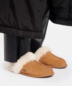 Ugg Chaussons Scufette Chesnut 15 Ugg Chaussons Scufette Chesnut -Golden Goose-boutique ugg11 look20220812 32