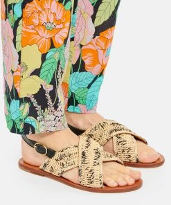 Vanessa Bruno Sandales Plates Raphia Sable Noir, Exclusivité Lulli 13 Vanessa Bruno Sandales Plates Raphia Sable Noir, Exclusivité Lulli -Golden Goose-boutique vbrun look20220222 107