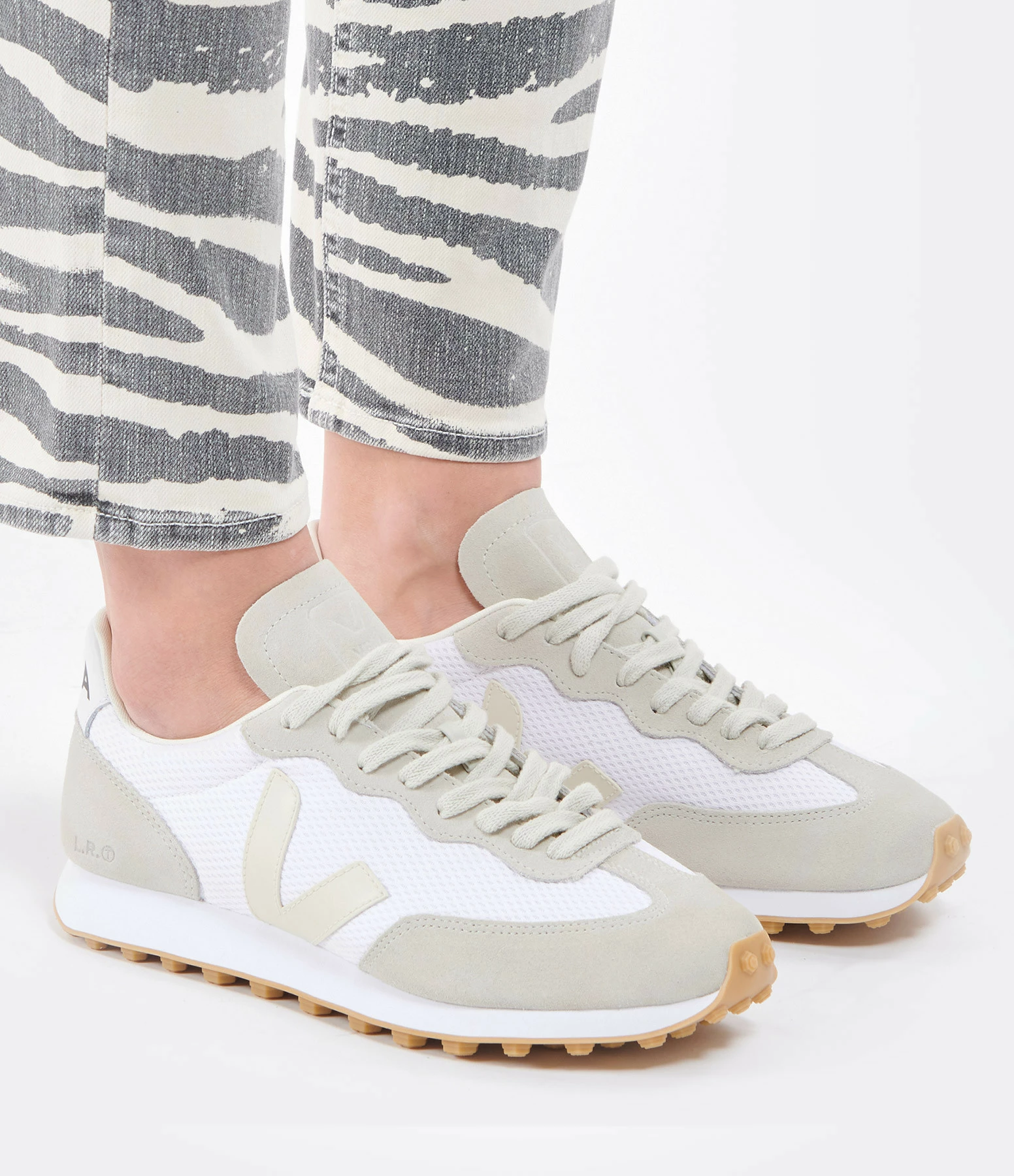 Veja Baskets Rio Branco Alveomesh Blanc Pierre Naturel 6 Veja Baskets Rio Branco Alveomesh Blanc Pierre Naturel – Image 4