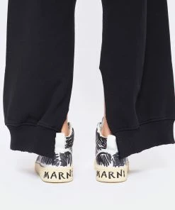 Baskets V-15 Cuir Noir, Collaboration Veja X Marni -Golden Goose-boutique vejav look20221019 207