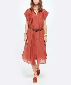 Sabot Youyou Sabots Yoyo Bois Cuir Caramel 19 Sabot Youyou Sabots Yoyo Bois Cuir Caramel -Golden Goose-boutique youyo look20210324 104 1