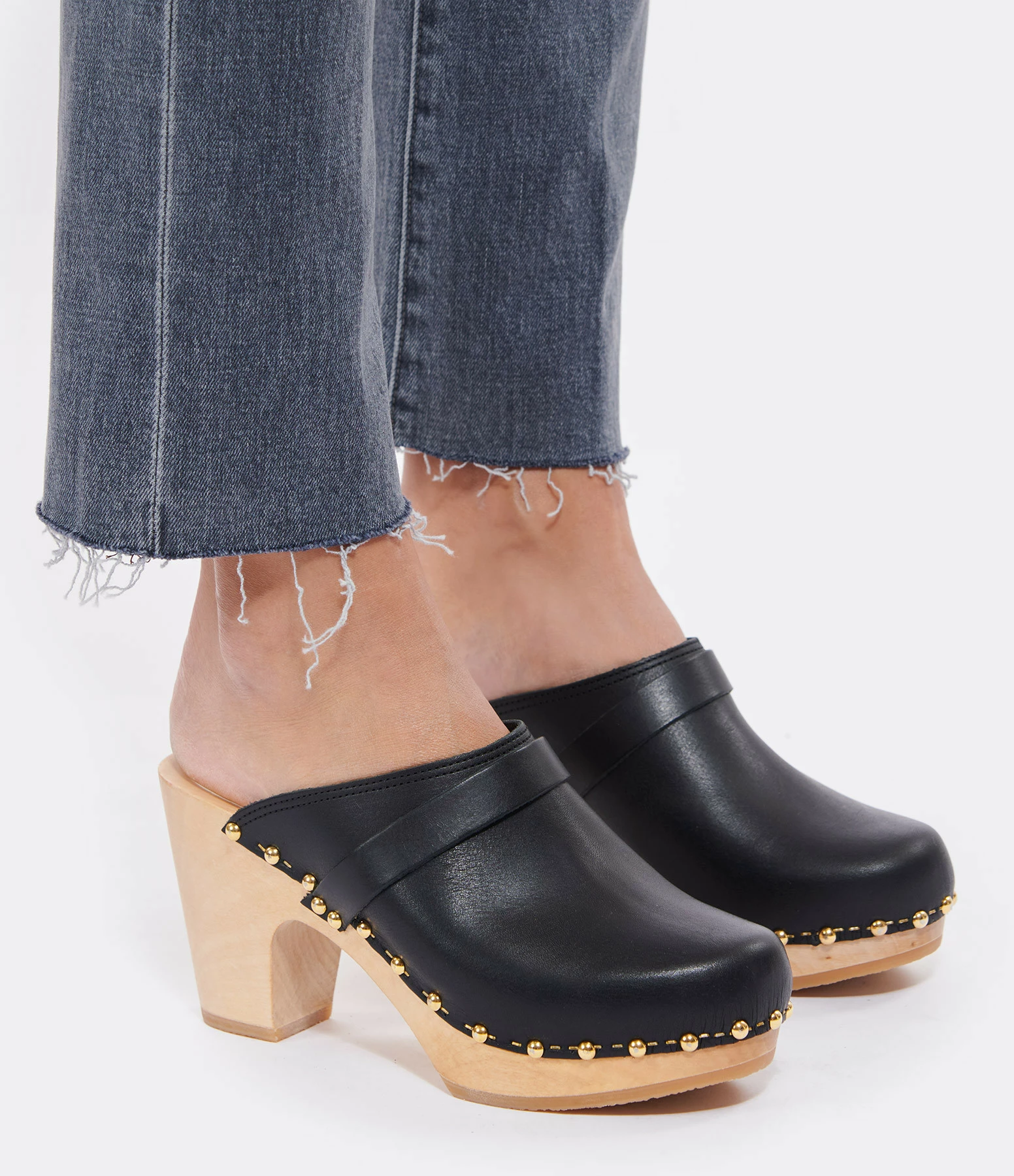 Sabot Youyou Sabots Yrma Rock Bois Cuir Noir 7 Sabot Youyou Sabots Yrma Rock Bois Cuir Noir – Image 5