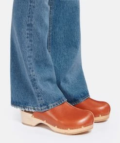 Sabot Youyou Sabots Yssa Bois Cuir Caramel -Golden Goose-boutique youyo look20211214 324