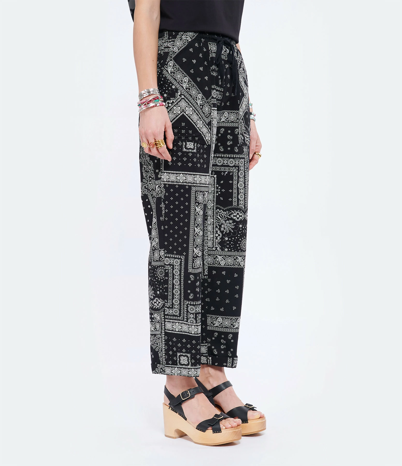 Sabot Youyou Sabots Yris Bois Cuir Noir 6 Sabot Youyou Sabots Yris Bois Cuir Noir – Image 4