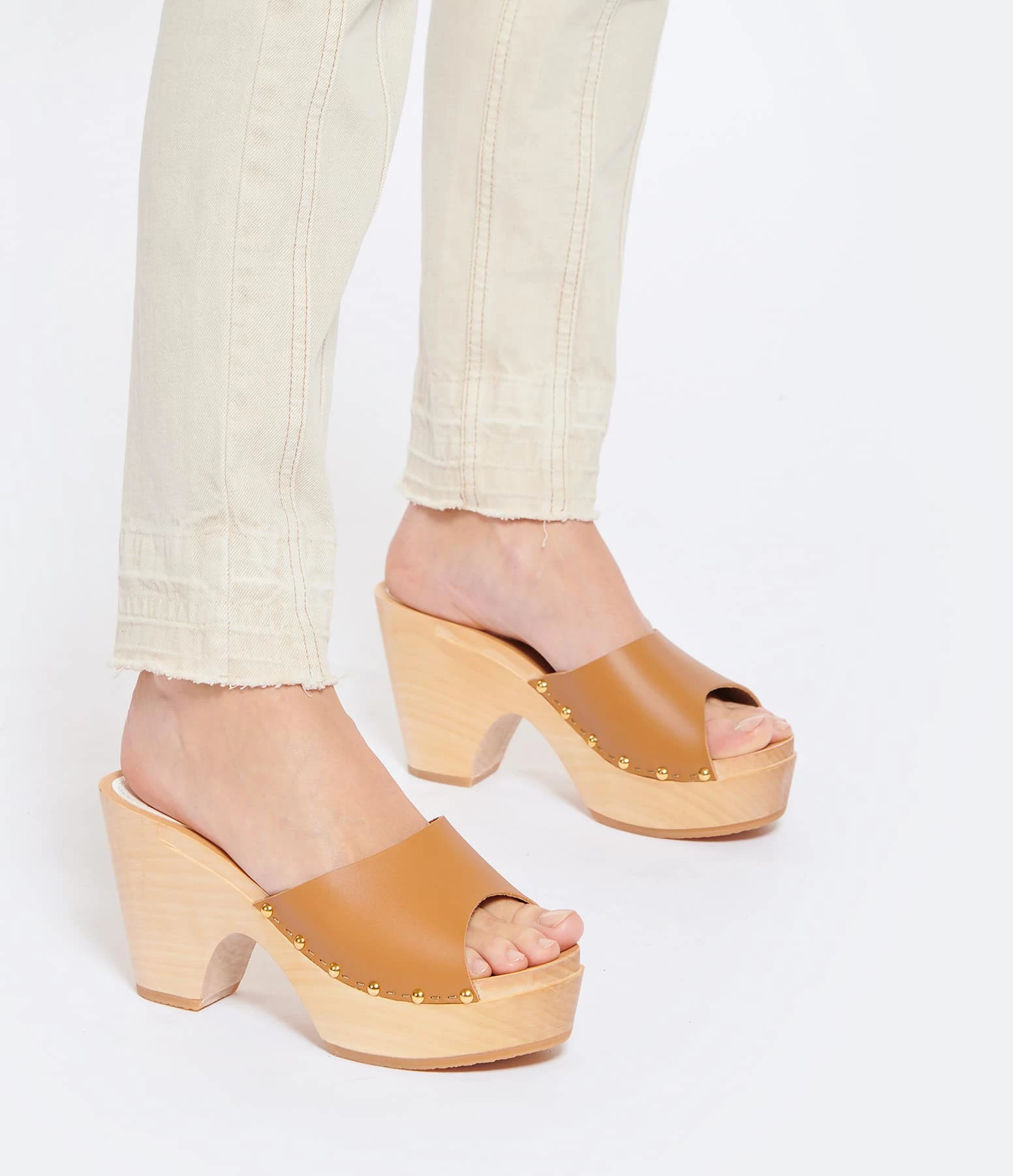 Sabot Youyou Sabots Ydil Cuir Camel 7 Sabot Youyou Sabots Ydil Cuir Camel – Image 5